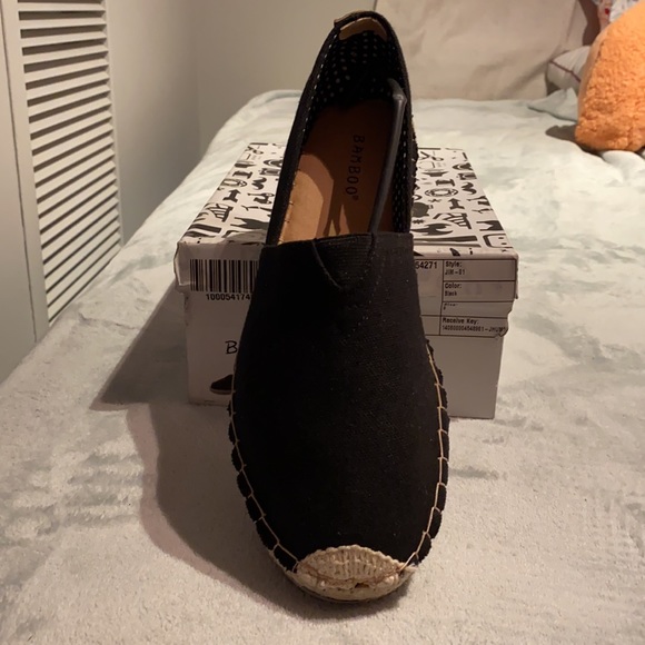 Size 9 Black Canvas - Picture 3 of 5